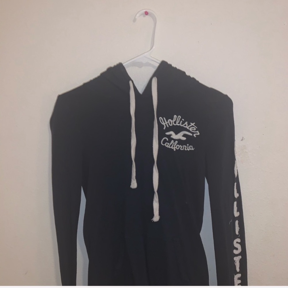 Hollister sweater